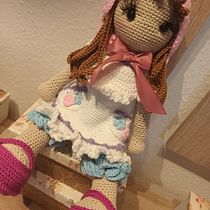 Mi proyecto del curso: Elaboración de muñecas amigurumi románticas. Arts, Crafts, To, Design, Fiber Arts, Crochet, Amigurumi, and Textile Design project by Marcela Nieto - 05.07.2024