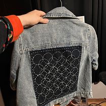 My project for course: Introduction to Japanese Sashiko Stitching. Un projet de Broderie, Art textile, DIY, Upc, cling , et Design textile de mervecaydere - 22.05.2024