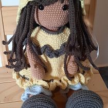 Mi proyecto del curso: Elaboración de muñecas amigurumi románticas. Arts, Crafts, To, Design, Fiber Arts, Crochet, Amigurumi, and Textile Design project by Florencia Cornejo - 05.29.2024