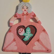 My project for course: Paper Mache for Beginners: Sculpt a Colorful Character. Traditional illustration, Character Design, To, Design, Art To, and s project by Martyna Baś - 06.01.2024