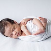 Mi proyecto del curso: Introducción a la fotografía newborn. Photograph, Portrait Photograph, Studio Photograph, Lifest, le Photograph & Interior Photograph project by tauronati_nfn - 06.01.2024