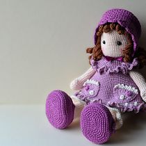 Mi proyecto del curso: Elaboración de muñecas amigurumi románticas. Arts, Crafts, To, Design, Fiber Arts, Crochet, Amigurumi, and Textile Design project by elperezcalle - 06.05.2024
