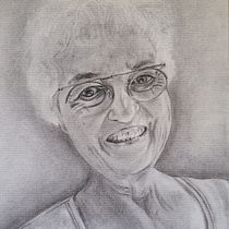 My project for course: Artistic Charcoal Portraiture: Creating Atmosphere. Ilustração tradicional, Artes plásticas, Desenho, Desenho de retrato, Desenho realista, e Desenho artístico projeto de Marianne - 09.06.2024