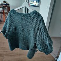 Mi proyecto del curso: Top-down: prendas a crochet de una sola pieza. Fashion Design, Fiber Arts, DIY, and Crochet project by r_ariasglez - 06.11.2024