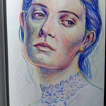 Mi proyecto del curso: Dibujo de retratos llamativos con lápices de colores. Drawing, Portrait Drawing, Sketchbook, and Colored Pencil Drawing project by Nicol Estares - 06.12.2024