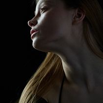 Beauty Portrait. Photograph, Portrait Photograph, Photographic Lighting, Studio Photograph, Digital Photograph, and Fine-Art Photograph project by Gabriel Matula - 06.14.2024