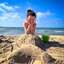 Il mio progetto del corso: Foto ritratto moderno: crea scatti profondi. Photograph, Portrait Photograph, Photographic Lighting, Studio Photograph, Digital Photograph, and Fine-Art Photograph project by diletta_finetti - 06.19.2024