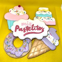 Mi proyecto del curso: Técnicas avanzadas de decoración de galletas Ein Projekt aus dem Bereich Design, Malerei und DIY von Ana Rivera - 20.06.2024