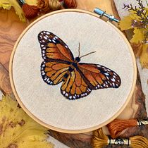 Mi proyecto del curso: Técnicas de bordado realista. Traditional illustration, Embroider, and Textile Design project by catalinavargas_villarroel - 06.10.2024