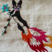 My project for course: Contemporary Embroidery With Traditional Mexican Needlework. Un projet de Artisanat, Broderie, Art textile, Design textile , et Design  de mmeyer77 - 20.06.2024