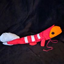 Shrimp Creature. Een project van Ontwerp van personages, Craft y Speelgoedontwerp van Edison - 21.06.2024