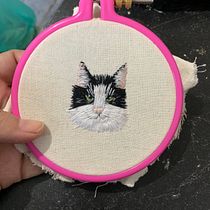 Meu projeto do curso: Minibordado realista de pet. Jewelr, Design, Embroider, and Textile Design project by Hellen Matos - 06.15.2024