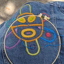 My project for course: Contemporary Embroidery With Traditional Mexican Needlework. Un projet de Artisanat, Broderie, Art textile , et Design textile de Michelle Perez - 25.06.2024
