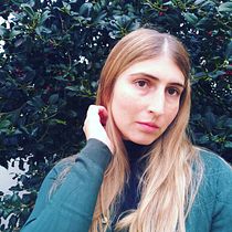 Meu projeto do curso: Retoque fotográfico criativo para retratos Ein Projekt aus dem Bereich Fotografie, Bildbearbeitung, Fotoretuschierung, Porträtfotografie und Artistische Fotografie von Andreia Mateus - 03.07.2024
