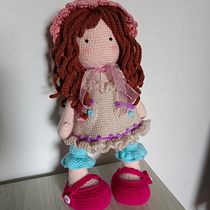 Mi proyecto del curso: Elaboración de muñecas amigurumi románticas. Arts, Crafts, To, Design, Fiber Arts, Crochet, Amigurumi, and Textile Design project by Valentina Colorado - 07.10.2024