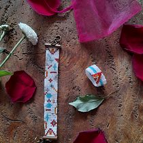 Mi proyecto del curso: Diseño de accesorios con cuentas: teje patrones elegantes. Accessor, Design, Arts, Crafts, Jewelr, Design, and Fiber Arts project by Amy Loáisiga - 07.04.2024