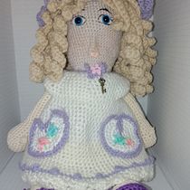 Meu projeto do curso: Amigurumi: crie bonecas com estilo romântico. Arts, Crafts, To, Design, Fiber Arts, Crochet, Amigurumi, and Textile Design project by Vera Lúcia Ferreira Santos - 07.14.2024