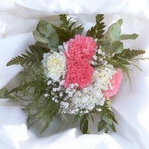 Mi proyecto del curso: Creación de ramos de flores desde cero. Interior Design, L, scape Architecture, Decoration, DIY, Floral, and Plant Design project by Gabriela Castellano - 08.17.2001