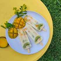 Paletas GRAND: Fotografía profesional para Instagram. Advertising, Photograph, Marketing, Social Media, Mobile Photograph, Product Photograph, Mobile Marketing, Instagram, Instagram Photograph, Lifest, and le Photograph project by Andrea Escobar Cuéllar - 07.24.2024