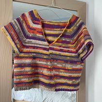 My project for course: Top-Down: One-Piece Crocheted Garments. Fashion Design, Fiber Arts, DIY, Crochet, and Textile Design project by leelumayag - 08.04.2024
