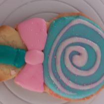 Mi proyecto del curso: Decoración de galletas con royal icing para principiantes. Design, Painting, and DIY project by reinita_luv - 08.04.2024