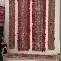 Mein Abschlussprojekt für den Kurs: Rag Rugging für Anfänger: Gestalte Teppiche aus Stoffresten. Accessor, Design, Arts, Crafts, Decoration, Fiber Arts, and Textile Design project by Sabine-Ines Reip - 08.06.2024