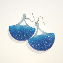 Mi proyecto del curso: Diseño de joyería en resina. Un projet de Création d'accessoires, Artisanat, Design de bijoux , et DIY de lilo_vides - 10.08.2024