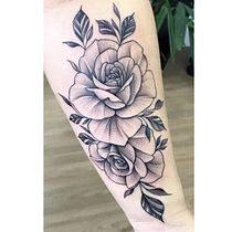Mi proyecto del curso: Técnicas de tatuaje blackwork con línea fina. Un progetto di Design di tatuaggi di João Vitor Martins - 13.07.2024