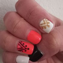 Mi proyecto del curso: Introducción al nail art. Design, Traditional illustration, Painting, Pattern Design, and Decorative Painting project by solange_punto - 08.16.2024