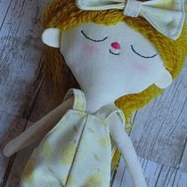 Mi proyecto del curso: Muñecos de tela: diseño, costura y creación de contenido Ein Projekt aus dem Bereich H, werk, Spielzeugdesign, Social Media, Smartphonefotografie, Produktfotografie, Nähen, Fotografie für Instagram, Nähen und Schnittmuster von vanesabentan - 25.08.2024