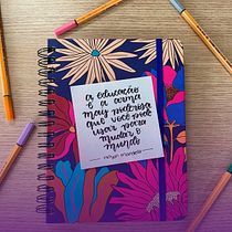 Meu projeto do curso: Caderno de lettering manual: técnicas para desbloquear a criatividade. Sketching, Creativit, Drawing, H, Lettering, and Sketchbook project by vitoriabergh0 - 04.07.2024