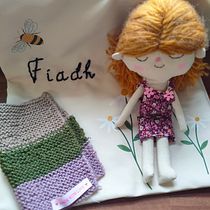 My project for course: Fabric Dolls: Design and Content Creation Ein Projekt aus dem Bereich H, werk, Fotografie für Instagram, Smartphonefotografie, Nähen, Schnittmuster, Produktfotografie, Nähen, Social Media und Spielzeugdesign von dcliona - 03.09.2024