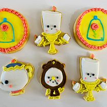 My project for course: Cookie Decoration with Royal Icing for Beginners. Design, DIY, and Painting project by cindycallejas2329 - 09.03.2024