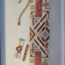 My project for course: Beaded Jewelry Design: Weave Elegant Patterns. Accessor, Design, Arts, Crafts, Fiber Arts, Jewelr, and Design project by emanon18 - 09.03.2024