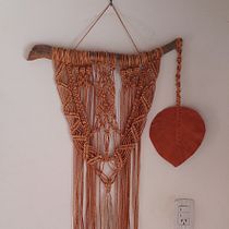 Mi proyecto del curso: Creación de piezas decorativas con hojas de macramé. Macramê, e DIY projeto de Claudia Piegari - 10.09.2024