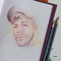 My project for course: Vibrant Portrait Drawing with Colored Pencils. Desenho com lápis de cor, Desenho, Desenho de retrato, e Sketchbook projeto de Anna Podgornaya - 10.09.2024