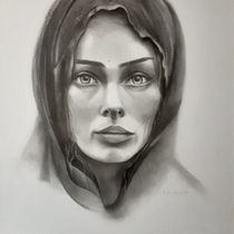 Mi proyecto del curso: Retrato realista con lápiz de grafito. Un progetto di Belle arti, Disegno, Disegno a matita, Illustrazione tradizionale, Disegno di ritratti, Disegno artistico, Bozzetti e Disegno anatomico di Pilar Carballo - 15.09.2024