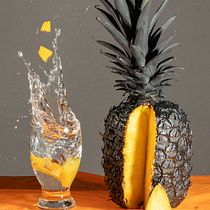 Mi proyecto del curso: Fotografía de producto en alta velocidad. Art Direction, Photograph, Photograph, Post-production, Product Photograph, Studio Photograph, Fine-Art Photograph & Interior Photograph project by CARLOS VÁSQUEZ - 09.17.2024