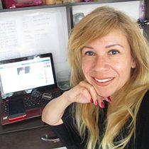 Spa. Un progetto di Graphic design, Br, ing, Br, identit, Design per i social network e Web design di Paula Carolina Guerrero Ortiz - 17.09.2024