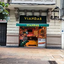Mi proyecto del curso: Ilustración urbana en acuarela: retrata tu ciudad. Ilustração arquitetônica, Desenho, Pintura, e Pintura em aquarela projeto de Juana Veizaga - 29.09.2024