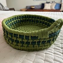 Mi proyecto del curso: Cestería para principiantes: la técnica de espiral. Accessor, Design, Arts, Crafts, Fashion Design, Fiber Arts, and Textile Design project by sofrivera - 09.20.2024