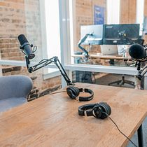 Mi proyecto del curso: Creación de un podcast: de la grabación a la mezcla. Un progetto di Audio, Comunicazione, Marketing digitale, Podcasting e Sound design di Samuel Diaz - 01.10.2024