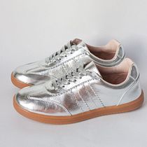 Mi proyecto del curso: Creación de tu propia marca de moda Ein Projekt aus dem Bereich Schuhdesign von laucastro27 - 04.10.2024