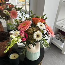 My project for course: Floral Bouquet Creation for Beginners. Decoration, DIY, Floral, Plant Design, Interior Design, L, and scape Architecture project by sagantet - 10.06.2024