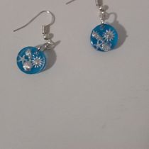 Mi proyecto del curso: Diseño de joyería en resina. Un projet de Création d'accessoires, Design de bijoux, DIY , et Artisanat de belenrc1979 - 06.10.2024