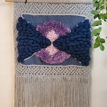 My project for course: Intro to Macraweaving: Make a Wall Hanging. Accessor, Design, Decoration, Fiber Arts, Interior Design, Macramé, Textile Design, and Weaving project by Ina Maria Lindquist - 10.13.2024
