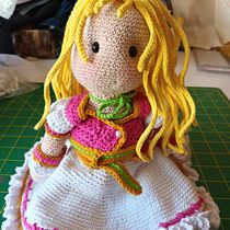 Mi primera muñeca: Alice Ein Projekt aus dem Bereich Amigurumi, H, werk, Crochet, Weben, Textildesign und Spielzeugdesign von Chayo Bee - 18.10.2024