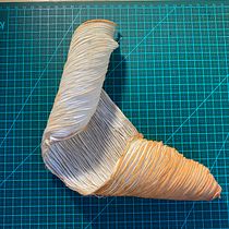 Meu projeto do curso: Técnica Shibori e Tingimento Natural  . Arts, Crafts, Fashion Design, Fiber Arts, Jewelr, Design, Textile Design, Textile D, and eing project by Thamires Lima - 10.27.2024