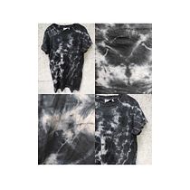 Mein Abschlussprojekt für den Kurs: Tie-Dye-Färbetechnik: Batik-Muster für deine Kleidung. Arts, Crafts, Fashion Design, DIY, Textile D, eing, and Textile Design project by reaction46 - 11.02.2024
