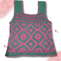 Mi proyecto del curso: Crochet: técnicas avanzadas para crear prendas coloridas. Un proyecto de Crochet, DIY, Diseño de moda y Diseño textil de Marcela Di Negro - 02.11.2024